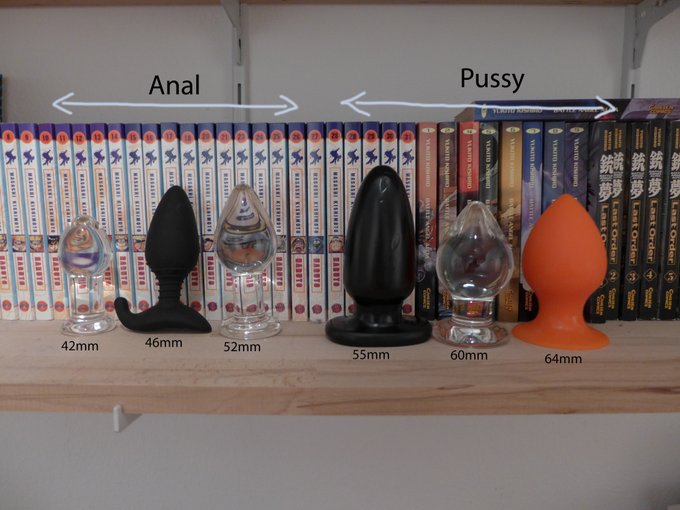 My favorite Toys at the moment #me #bitchmoni #toys size depending on my mood and masters orders :D https://t<a href="/tag/me"class="tags">#me</a><a href="/tag/bitchmoni"class="tags">#bitchmoni</a><a href="/tag/toys"class="tags">#toys</a>