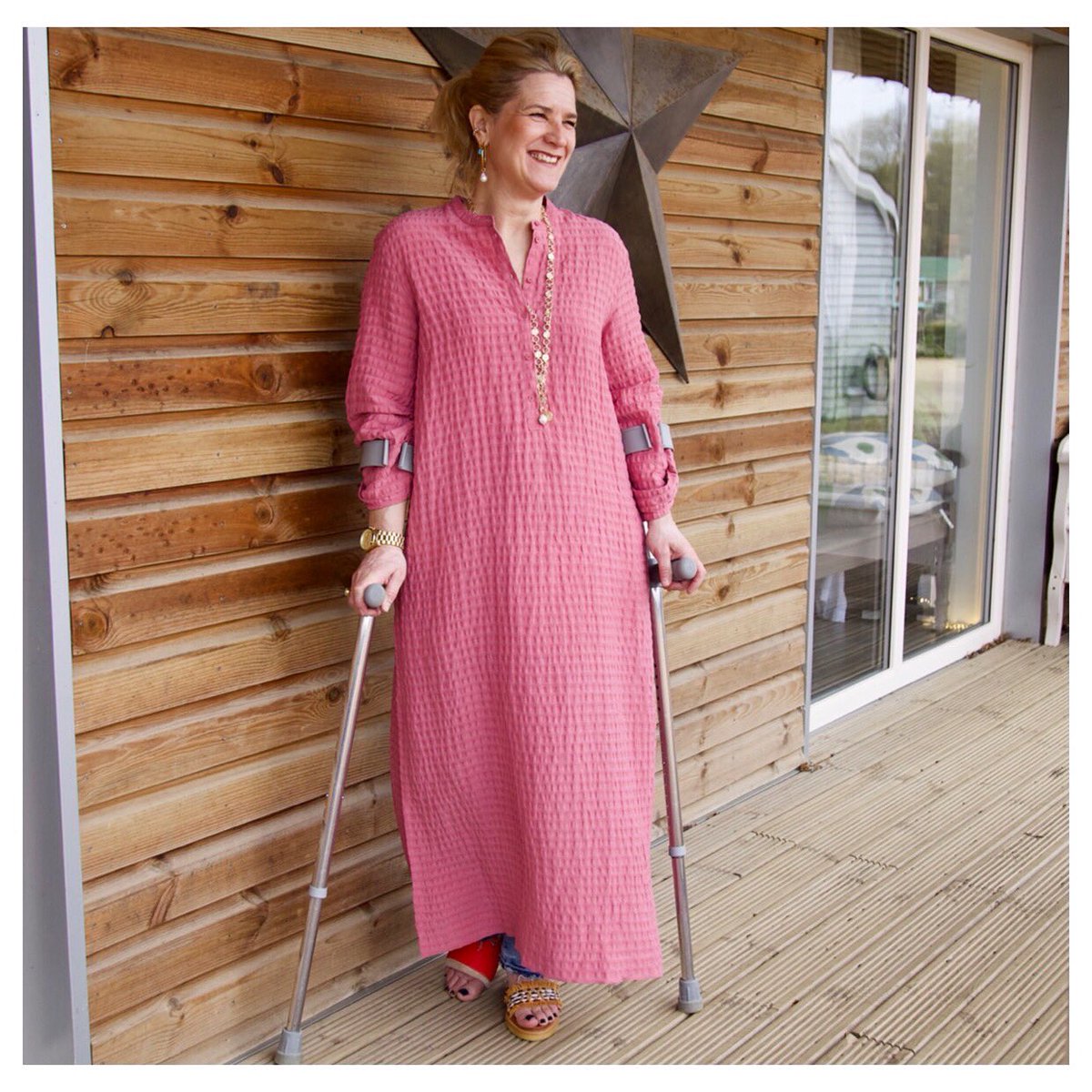 Staying in never looked so good 😍 We love this gorgeous outfit pieced together by Jeanett - “Why not wear your favourite dress over jeans while waiting for spring to kick in 🤩”
.
All items are available to purchase over the phone, DM us for more info! #stayhome #staystylish