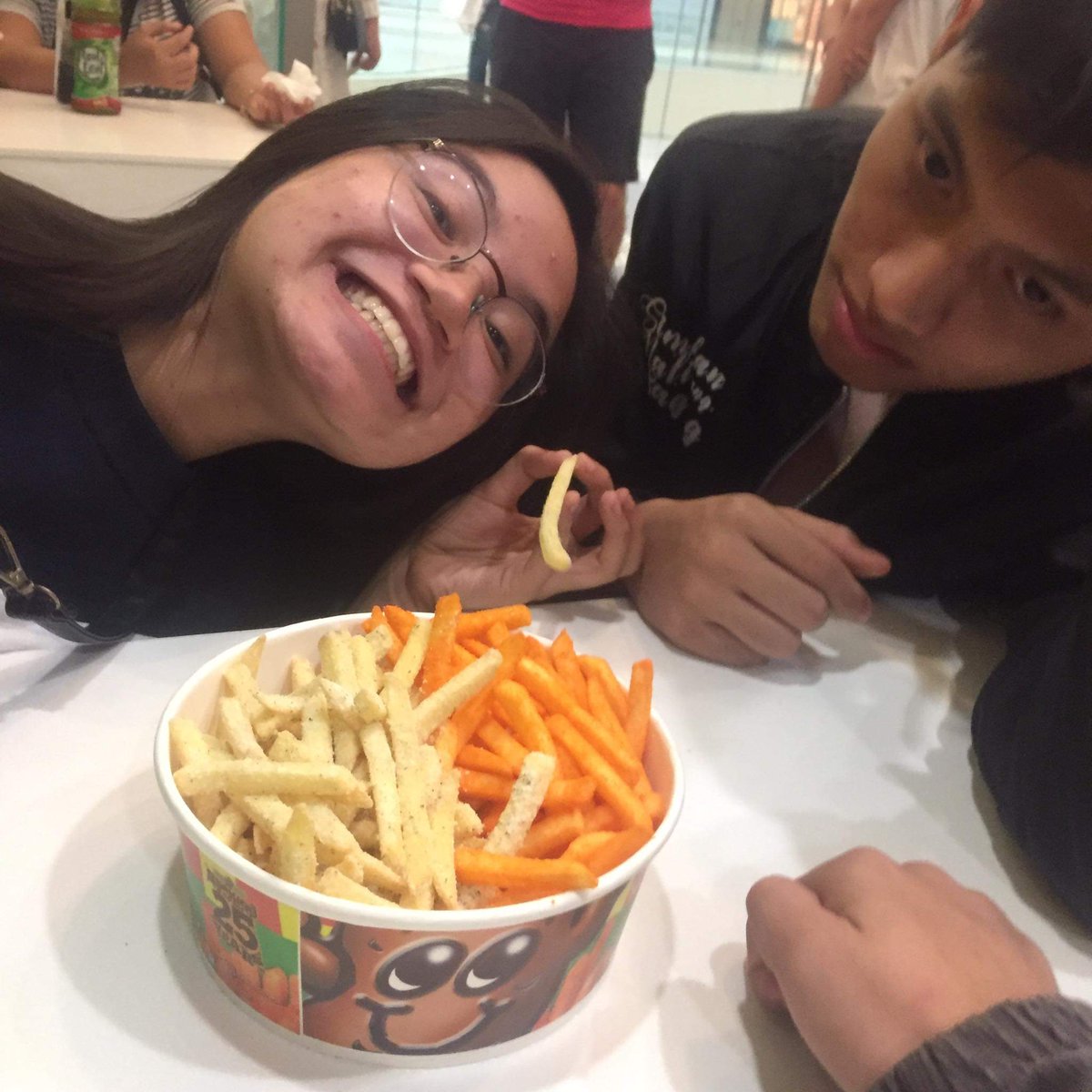 jess_dyosa's tweet photo. hououuUouy mga salbahis shuta mo mingaw nasad ko ninyo https://t.co/G1F5lHu70C