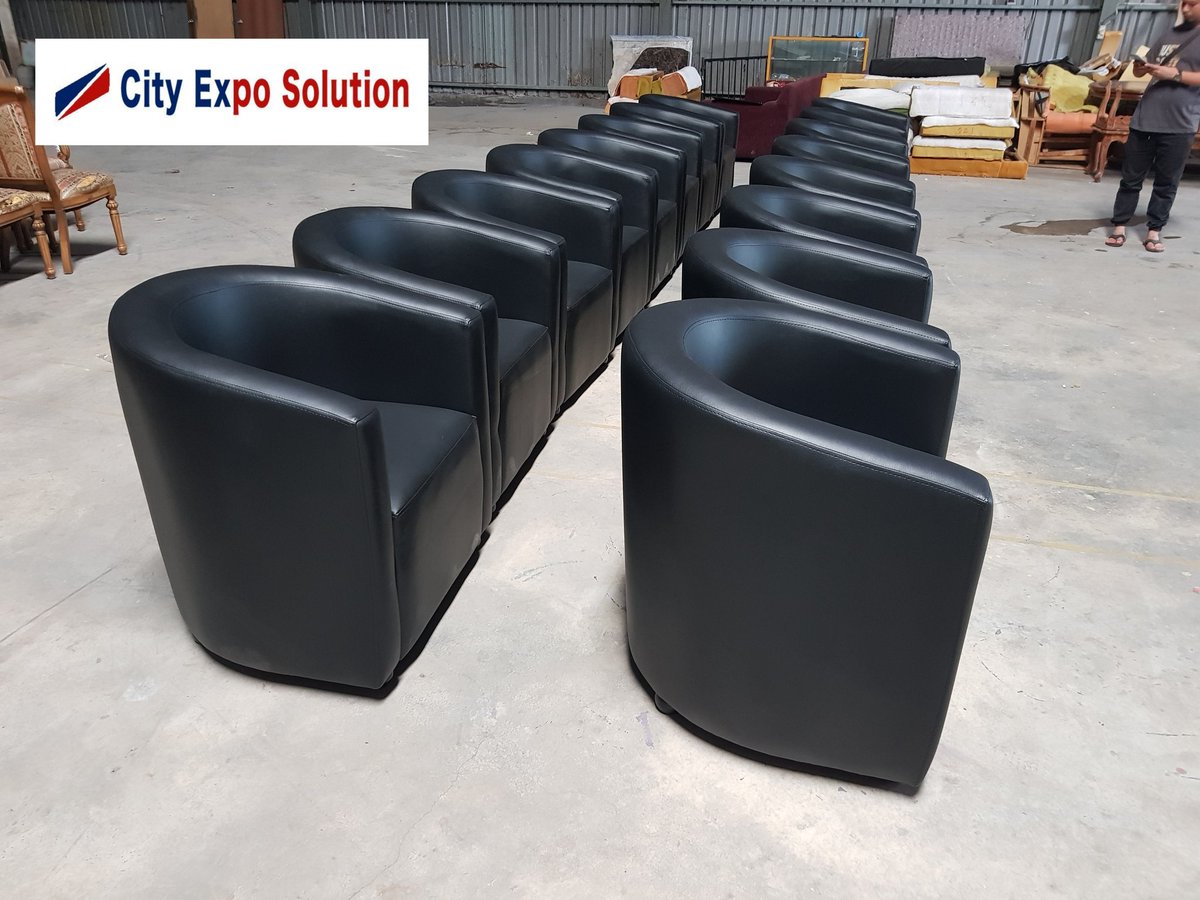 The most awaited brand new VIP curved couches has been delivered to our warehouse. Altogether 270 units of these has been delivered as part of our first batch of purchase. Next batch to come soon!

Feature:
Size: 980*1080mm
Leather: Casa Leather (AAA Grade)
Type: Curved
