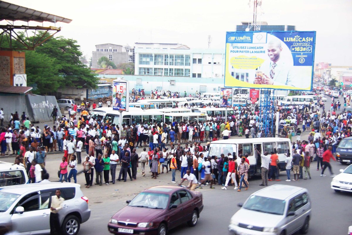   #COVID19: l'exiguïté des  #transports en commun au  #Burundi reste un défi dans la prévention efficace du virus Dans un bus, entassés à 4 ou 5 sur un banc, les habitants de la ville de  #Bujumbura sont inquiets   https://www.jimbere.org/burundi-defi-prevention-coronavirus-exiguite-des-transports-en-commun-bujumbura/ #prevention_from_COVID19