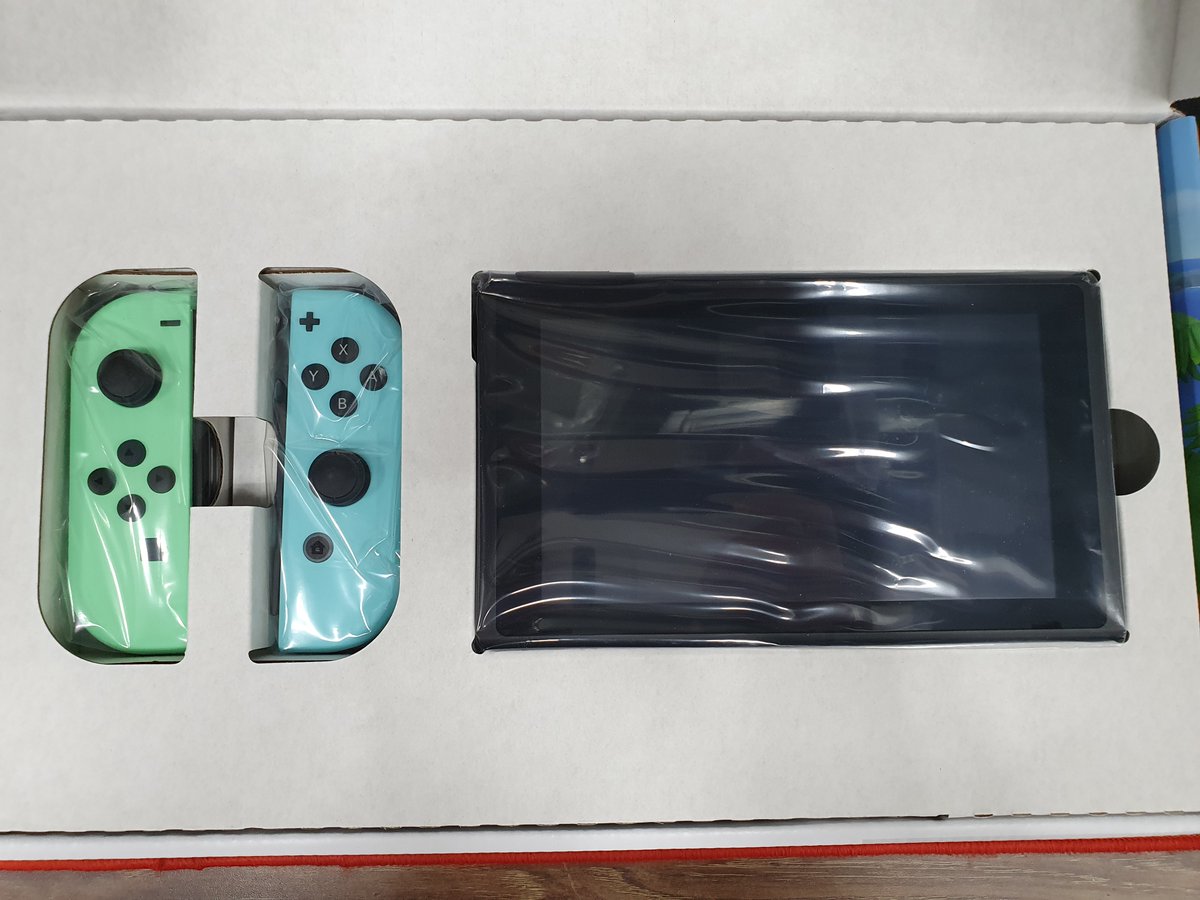 358번째 이벤트 입니다

!!!모여봐요!!! (쩌렁쩌렁)

구성품 : 닌텐도 스위치 동물의 숲 에디션 기기 + 동물의 숲 타이틀 + 동물의 숲 아미보 카드 (1팩 3장) + 아미보 카드 케이스 + 조이콘 스틱용 냥발

팔로우+리트윗 해주신 분들 중 한분 추첨해서 드릴게요

4월 27일 월요일에 추첨하겠습니다!