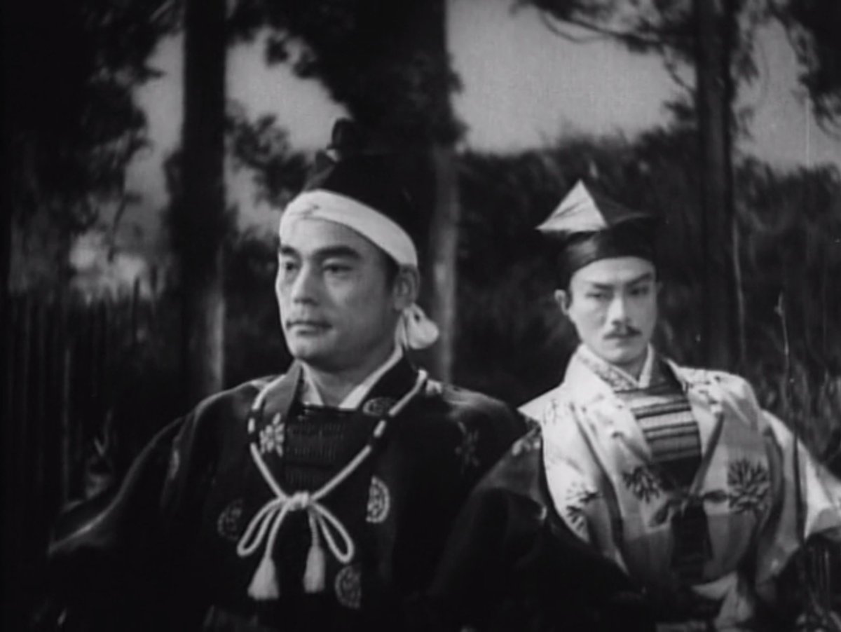 (Aliás, vale apontar que Benkei é vivido por Denjirô Ôkôchi e Togashi, por Susumu Fujita - que, nos dois A Saga do Judô, interpretaram mestre e aprendiz. O elenco traz ainda outro ator favorito de Kurosawa, Takashi Shimura.)