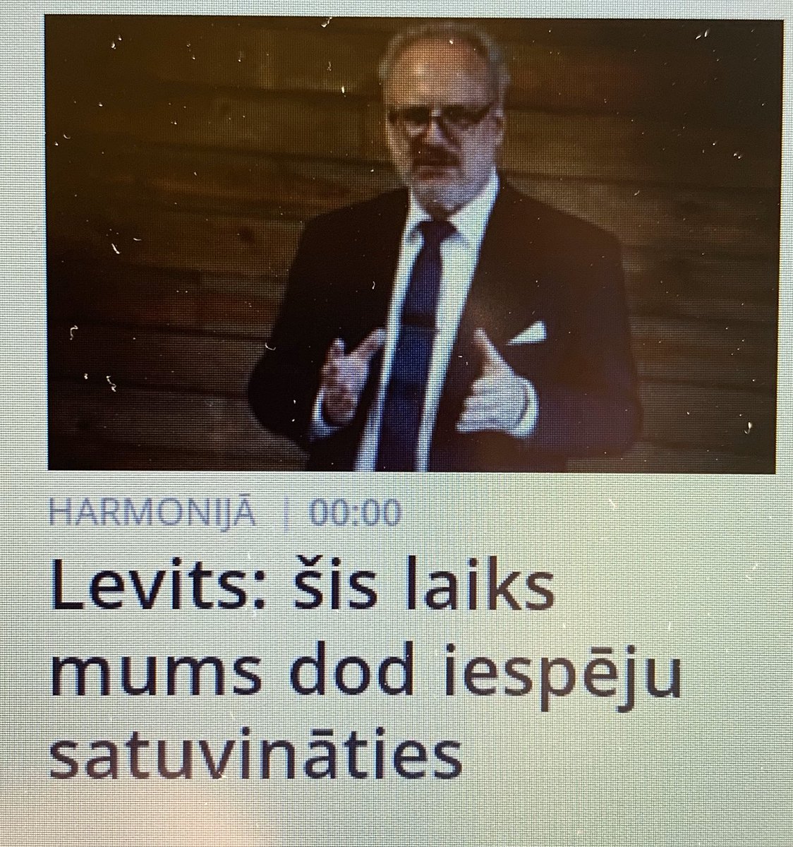 Jau satuvinājāmies! Tagad, lūdzu, vismaz 2 metrus tālāk..