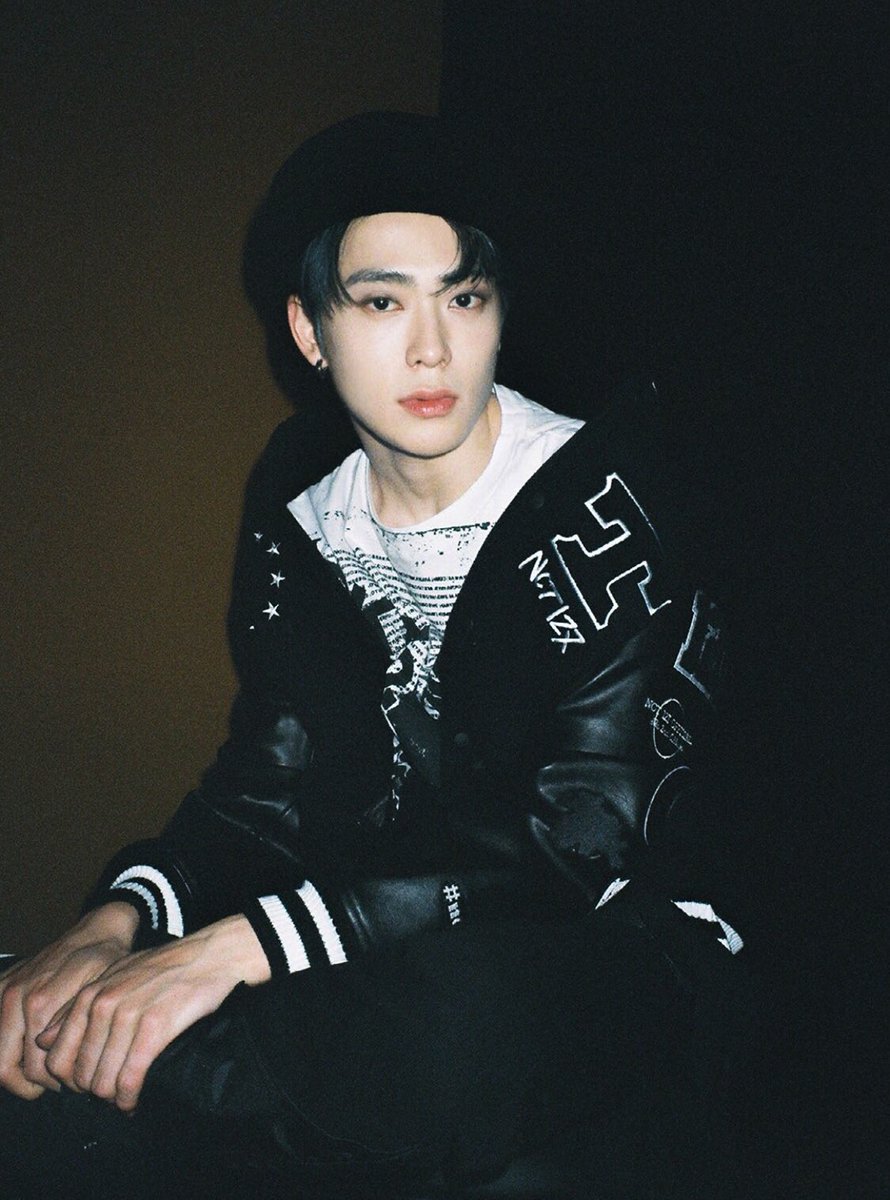 JAYME0214's tweet photo. 네오존 키노 앨범 이미지 #정재현 #재현 https://t.co/VgNILiksg4