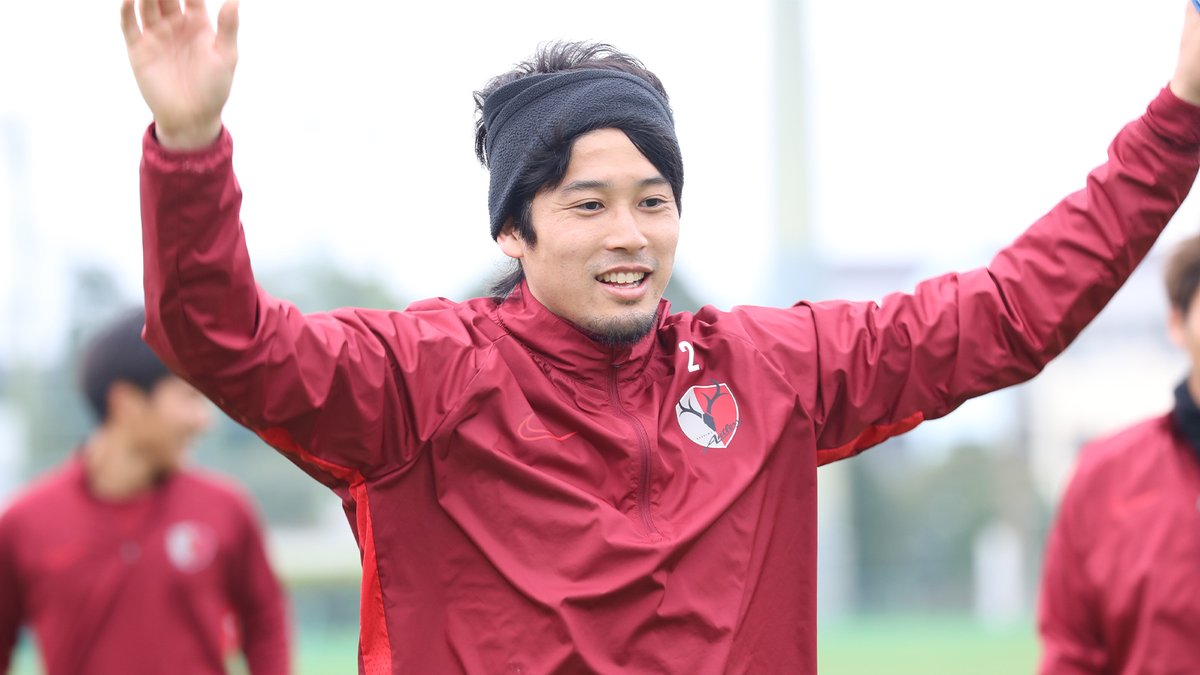 鹿島アントラーズ 今日が誕生日の篤人さんも笑顔です Antlers Kashima 内田篤人 アントラーズの最新情報は 公式サイトで T Co Qizxwxlf9o