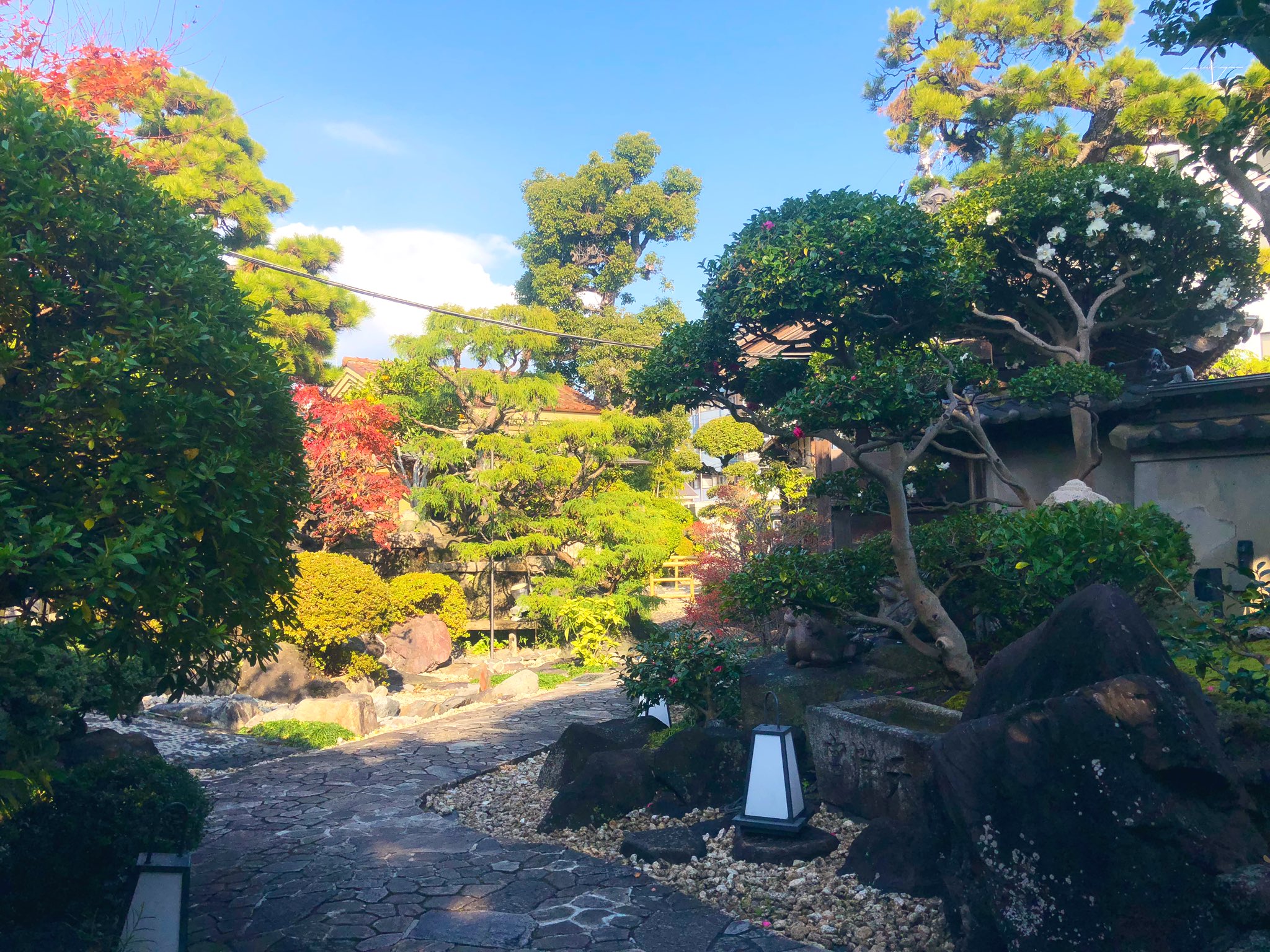 日本庭園情報メディア おにわさん The Japanese Gardens がんこ池田石橋苑 京都の山縣有朋の旧宅跡 高瀬川二条苑 をはじめ 多くの歴史的和風建築をレストラン 料亭 として再活用しているがんこフードサービスの お屋敷 シリーズ 昨年12月