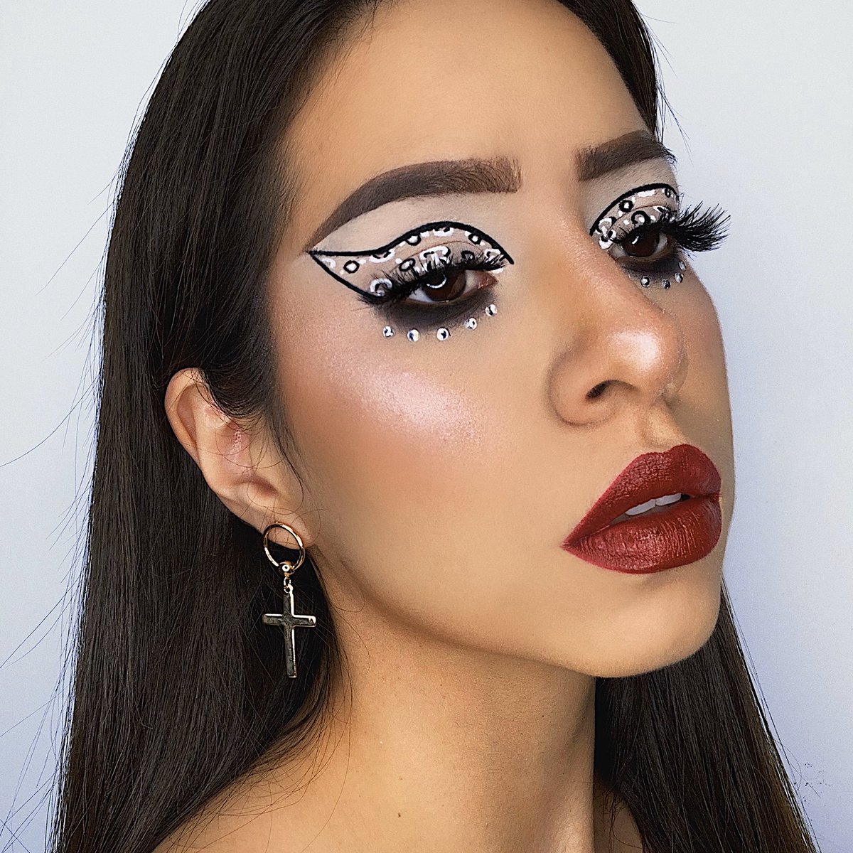 pmxbeauty's tweet photo. @Msgisselle1 Omg I’d love this OPPORTUNITY 😻😻😻😻 And also some of my talented babies: @leaharabellamua @JanelleSWayland @derekjmua @stephanimelania @latricelondon @chestermua @NicoleLomastro https://t.co/KfM1icTXbA
