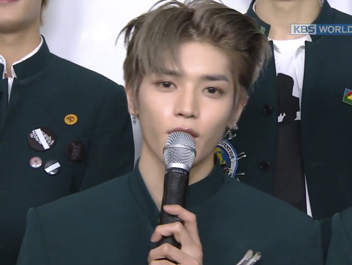 TAEYONG'S NEW HAIRCOLOR!!!! HE LOOKS SO GOOD 😭😭😭