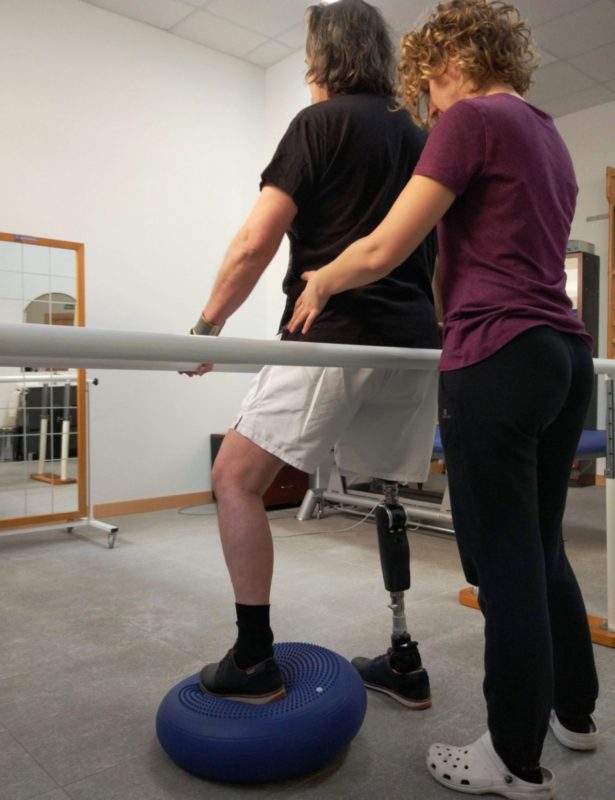 Fisioterapia que pone el foco en el bienestar y la salud de los cuidadores de personas con enfermedades crónicas
vidasinsuperables.com/cuidados-para-…
Cc/ <a href="/CinfaSalud/">Cinfa Salud</a> <a href="/Ibilinavarra/">Asociación Ibili</a> <a href="/AspaceNavarra/">Aspace Navarra</a>