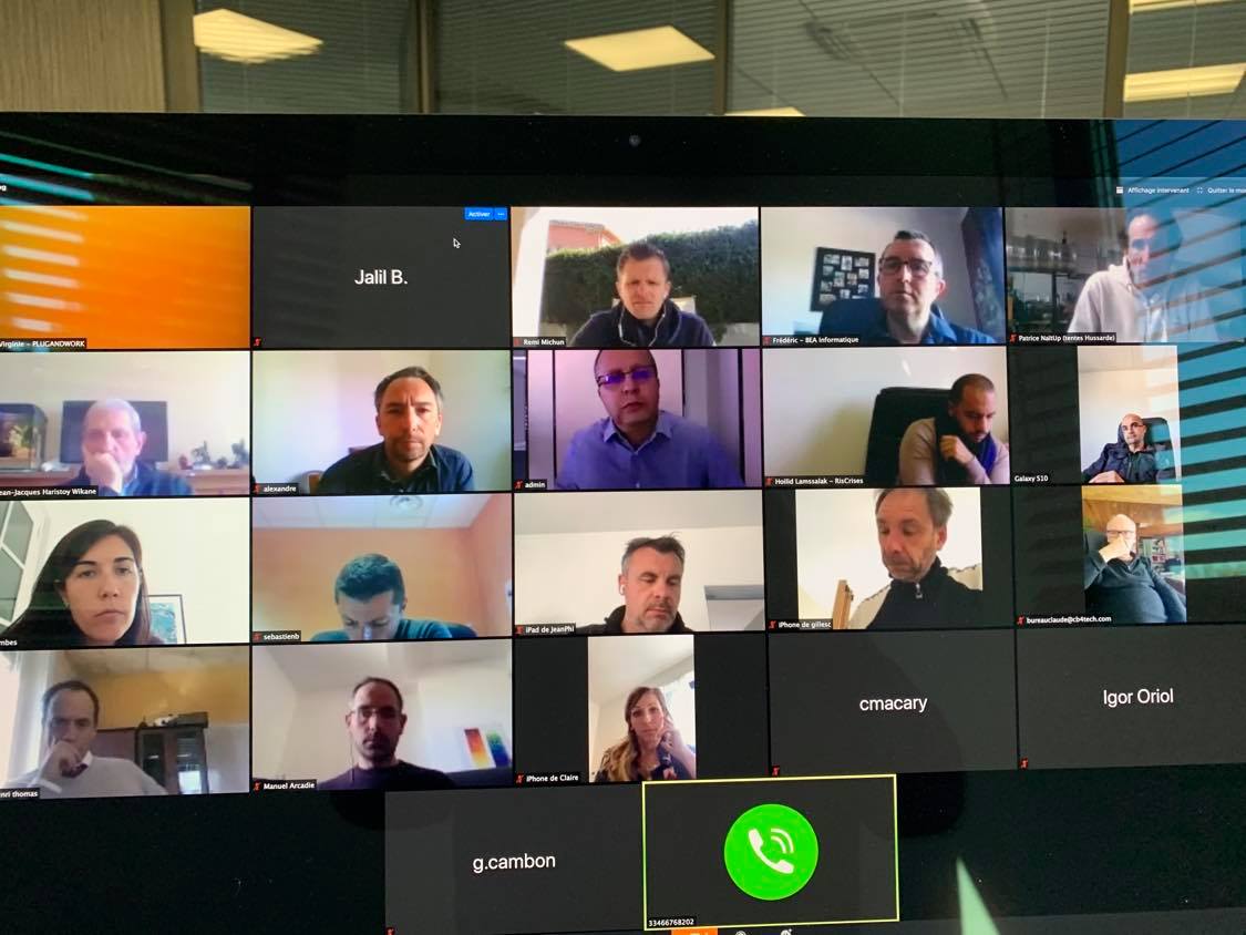 LeaderAles's tweet photo. Leader Alès organisait hier après-midi une réunion collaborative par vidéoconférence avec plus de 20 chefs d’entreprises alésiens et des experts afin de comprendre et d’échanger sur les questions, les enjeux et les problématiques de la situation inédite créée par le #COVID19. https://t.co/w6xeyFGqKg