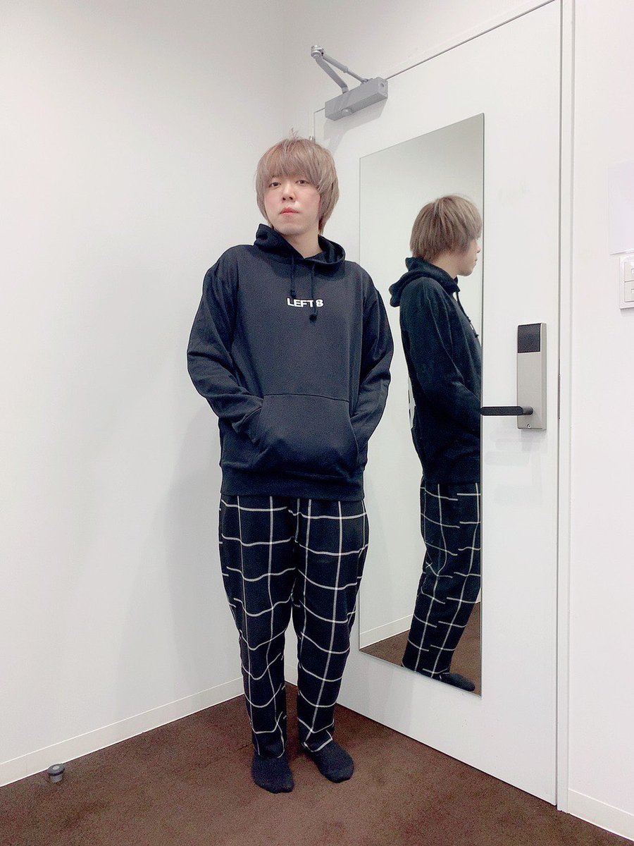 s_Shochan0827's tweet photo. まつがモデルやってたLEFT8さんのパーカー！
着心地よくてサイコー！裏もかわいいよ(*´ω｀*)
＃LEFT8 https://t.co/J9LjSJT7SL
