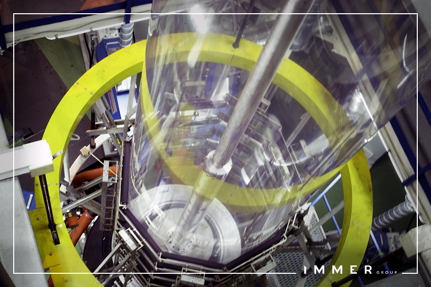 IMMER_GROUP's tweet photo. 👑 🦠 🦸 As the #coronovirus COVID-19 spreads, it is increasingly affecting our livelihoods. But the #safety of our people and their loved ones remains our highest goal! https://t.co/QhtWhO1mBi

#immergroup #immerukrplastic #immerdigital #flexiblepackaging #immerpeople💕 https://t.co/0fM0HS9tTJ