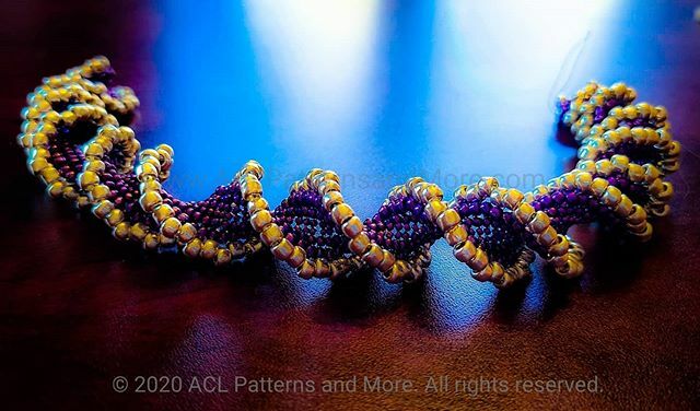 ACLPatterns's tweet image. Having this much time to relax we are experimenting a lot. Here is our DNA ribbon. Still not done but we are very pleased with the ressults we are getting.
For more exciting Kits, Patterns, Beads and Findings visit us at

ACLPatternsandMore.com 
#Art… ift.tt/2wxd2j2