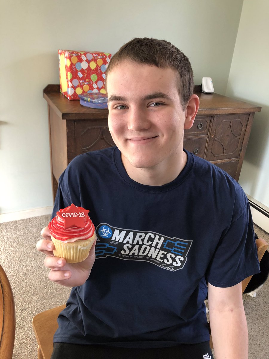 semery241's tweet photo. Happy 18th Birthday to my favorite middle! #MarchSadness #CoronaLockdown #QuarantineLife @chowdaheadz (loves his shirt) https://t.co/2ZJTUnxy88