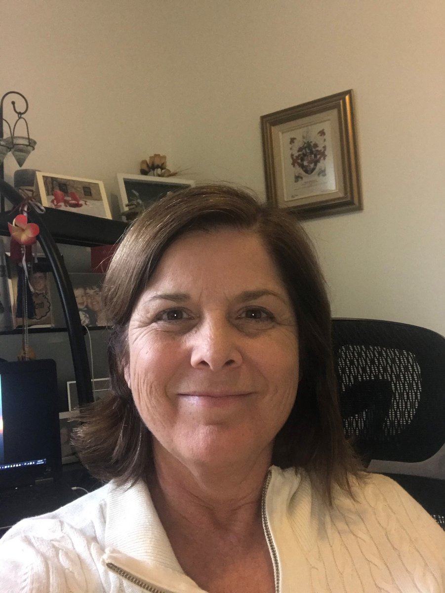 uOttawaIGHOMed's tweet photo. In line with the Faculty's 75th anniversary, April is International and #globalhealth month! Our entire team (incl. our director Dr. Mark Walker + manager Diane Cyr, who sent their teleworking selfies!) are planning virtual events + contests for you. Stay tuned + pls retweet!🙌 https://t.co/Vuw9xiffKE