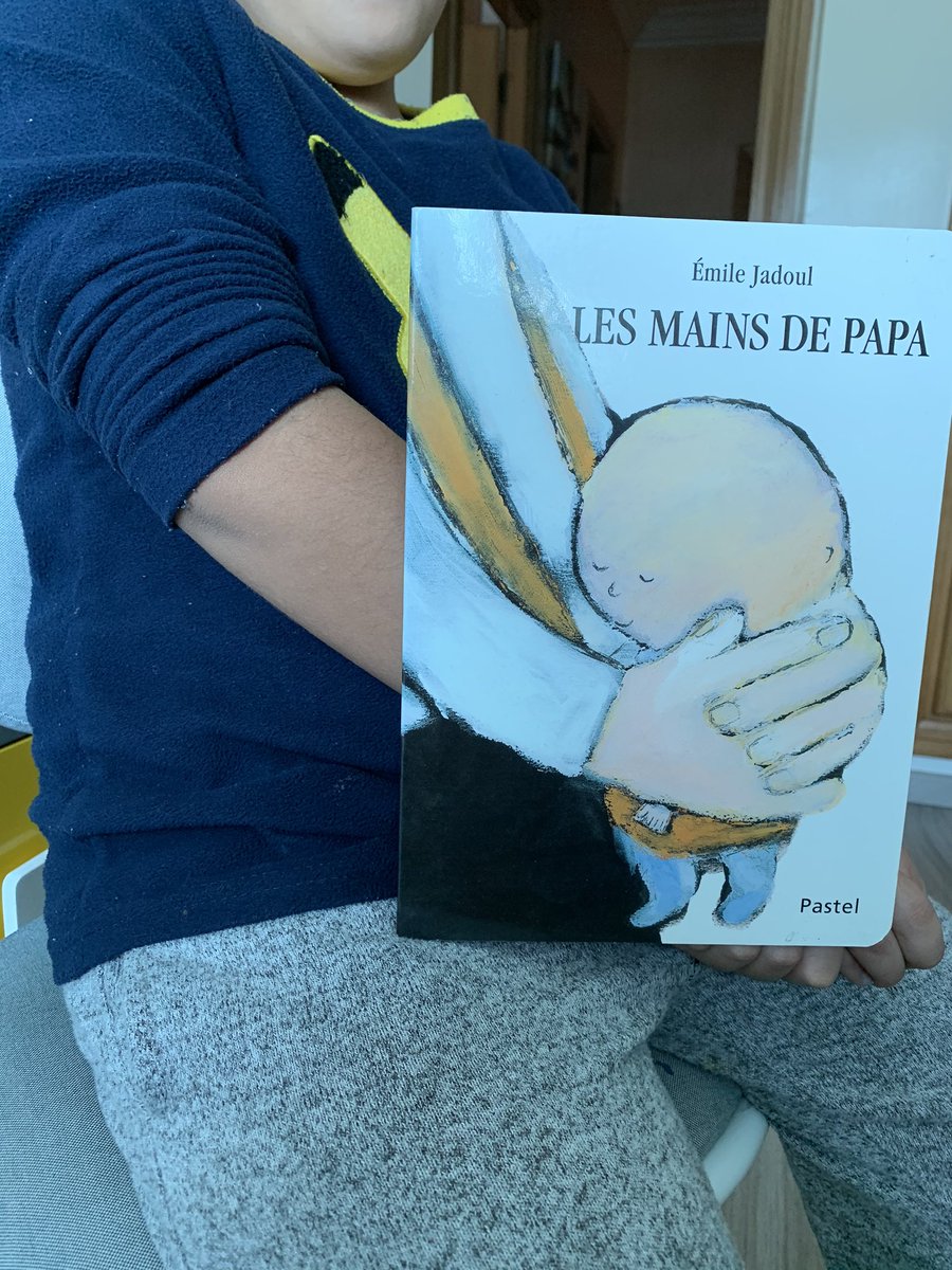 SalimBerkani2's tweet photo. @Ce1aDaudet Chadi Berkani
#challenge #bookface @mlfmonde @OSUIPedagogie @DaudetOSUI https://t.co/8BnOaWKRwX