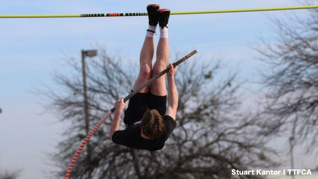 TXMileSplit's tweet photo. UNSIGNED SENIORS and HS Coaches: College coaches are looking to sign and add final pieces to their teams. They're wanting to contact Texas HS seniors.

Leave twitter, IG, SC, FB handles or email for them to reach you HERE. https://t.co/KLe8ShGWfQ
