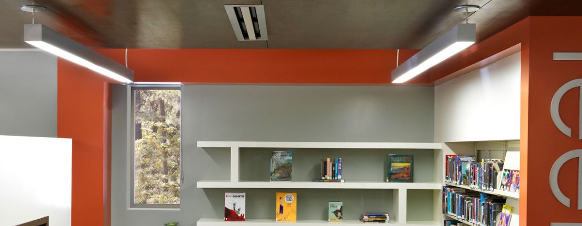 spectrumltg's tweet photo. #FavoriteFriday | P40 4" Linear Wall Wash by @PruLtg
Sleek and minimal lensed linear wall wash with no open cavity or unsightly mechanical kicker.
#spectrumltgaustin #lightingdesignaustin #ledlightingaustin https://t.co/WDbaA2pAQZ