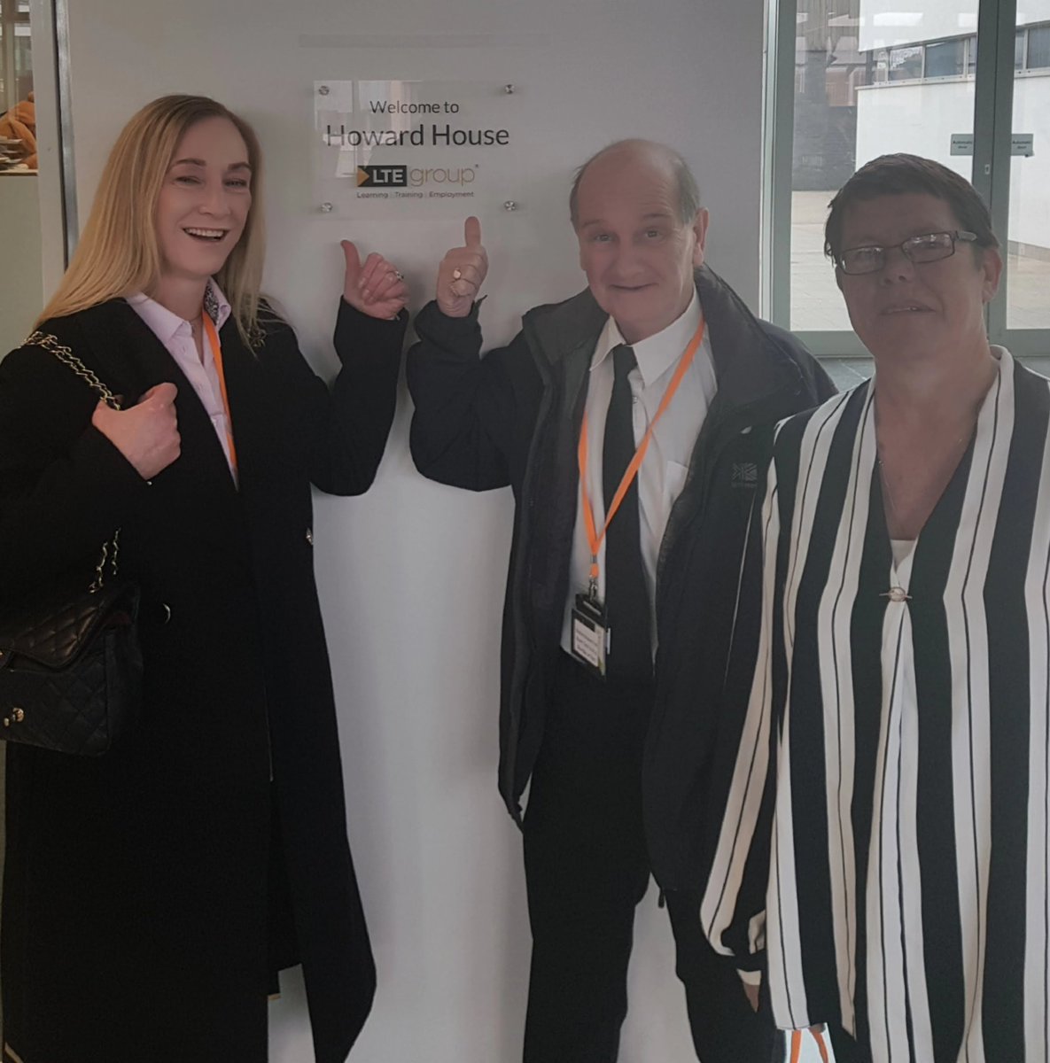 thekirstyclub's tweet photo. #2yearsago the #opening of @TheMcrCollege #HowardHouse with #KirstyHowards parents Lynn, Steve and @CakesbyKeri https://t.co/42aQ7zWWci