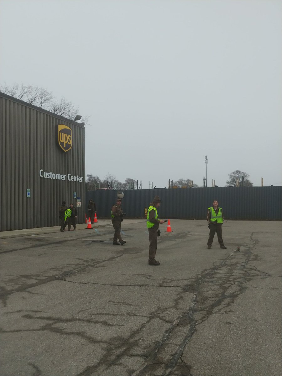 SafetyPontiac's tweet photo. Pontiac Safety Committee coronavirus prevention rookie Camp social distancing.@SafetyPontiac @RyanMervyn @Mark_L_Smith @Gr8LakesUPSers @swindall_mA @gametime011 https://t.co/TrFaBfWjDb