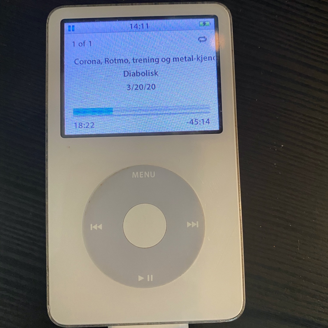 Diabolisk_pod's tweet photo. Gå helga i møte med lett prat om den nye hverdagen, hør hva vi synes om Vømmøl, Hans Rotmo og diverse metalkjendiser. Vi er også innom streaming av konserter. Episode 5 er nå tilgjengelig! #norskepodcaster #norskepodkaster #heavymetalno #norskmusikk #hansrotmo https://t.co/91FnW9VvFu
