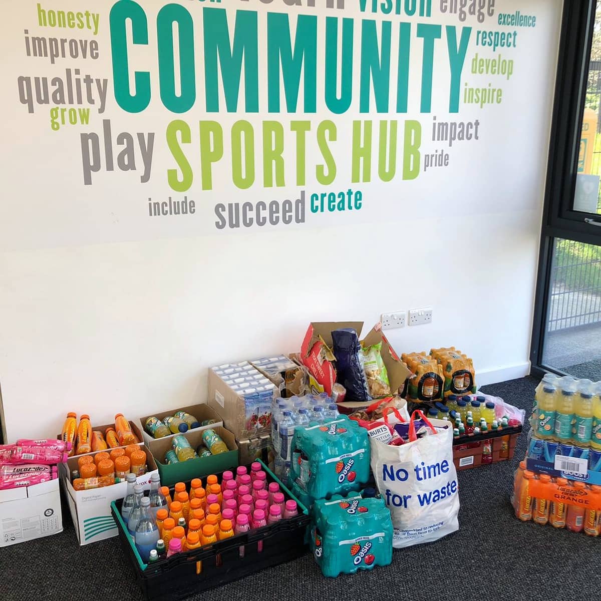 ArgyleTrust's tweet photo. Some of our team are out today donating stock from @ManadonSportHub to @shekinahcharity

We are here for you.

#LearnPlaySucceed #pafc #WeAreArgyle

@Only1Argyle
@plymouthcc https://t.co/rYZ4pSK7nM