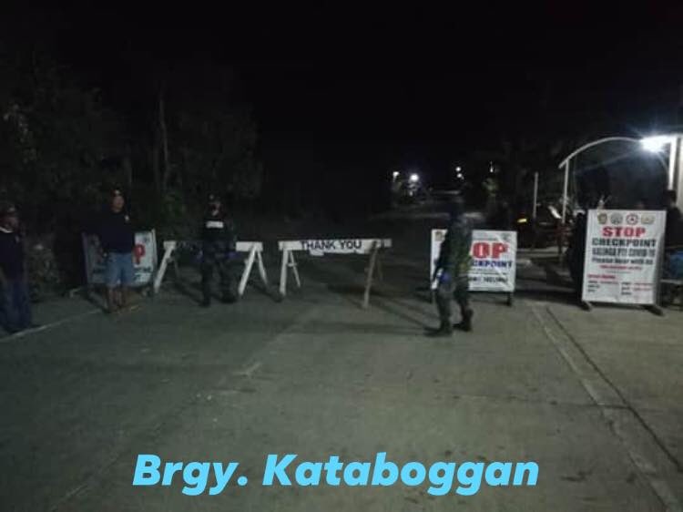 PNPPinukpuk's tweet image. IATF COVID-19 team are dedicated as they continuously conduct ECQ checkpoints. Please continue staying home for us. Thank you.
#PrayForOurFrontliners🙏🏼
#WeStayAtWorkForYouPleaseStayHomeForUs
#ParaSaBayan
#TeamPNP
#WeServeAndProtect
#PNPKakampiMo
#LabanSaCOVID19
#WeHealAsOne