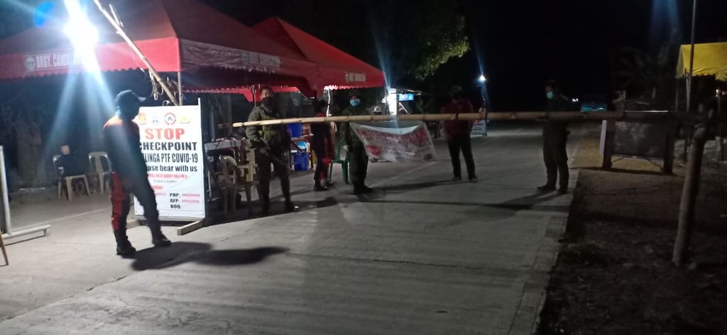 PNPPinukpuk's tweet image. IATF COVID-19 team are dedicated as they continuously conduct ECQ checkpoints. Please continue staying home for us. Thank you.
#PrayForOurFrontliners🙏🏼
#WeStayAtWorkForYouPleaseStayHomeForUs
#ParaSaBayan
#TeamPNP
#WeServeAndProtect
#PNPKakampiMo
#LabanSaCOVID19
#WeHealAsOne