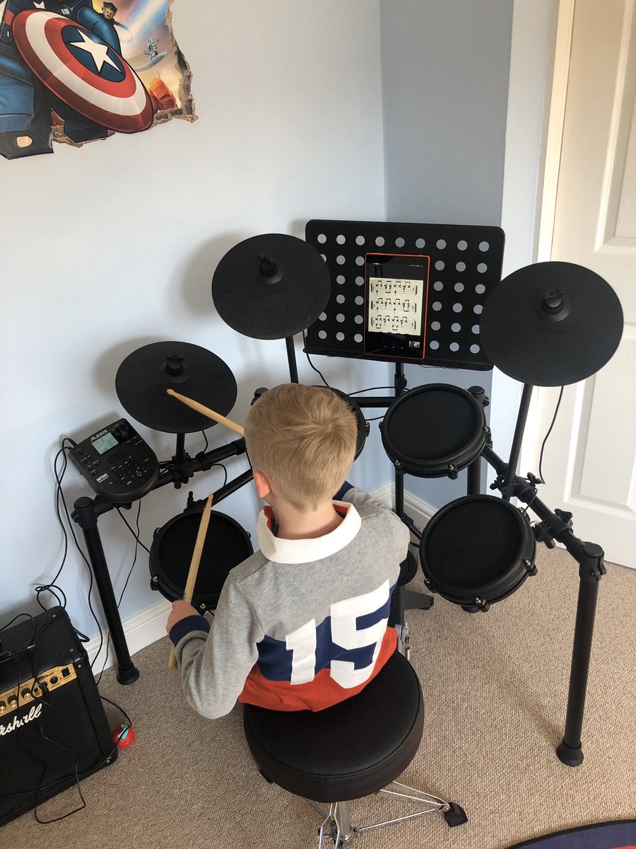 louisefowler26's tweet image. E enjoyed a music lesson via Zoom with his drum teacher today, brilliant way to keep his lessons going 🥁 @LanchesterEP  @RhythmDynamics