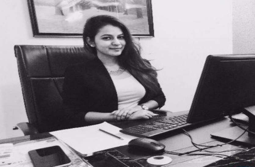 NewscastGlobal's tweet photo. Shilpi Sinha (@ShilpiS24996191), a 27yo #WomanEntrepreneur from Jharkhand delivers pure, unadulterated #CowMilk in glass bottles through her #DairyStartup @India_Milk. Based in Sarjapur, Karnataka, she's on a mission to improve the health of kids by providing chemical-free milk. https://t.co/T4dsWe5hkp