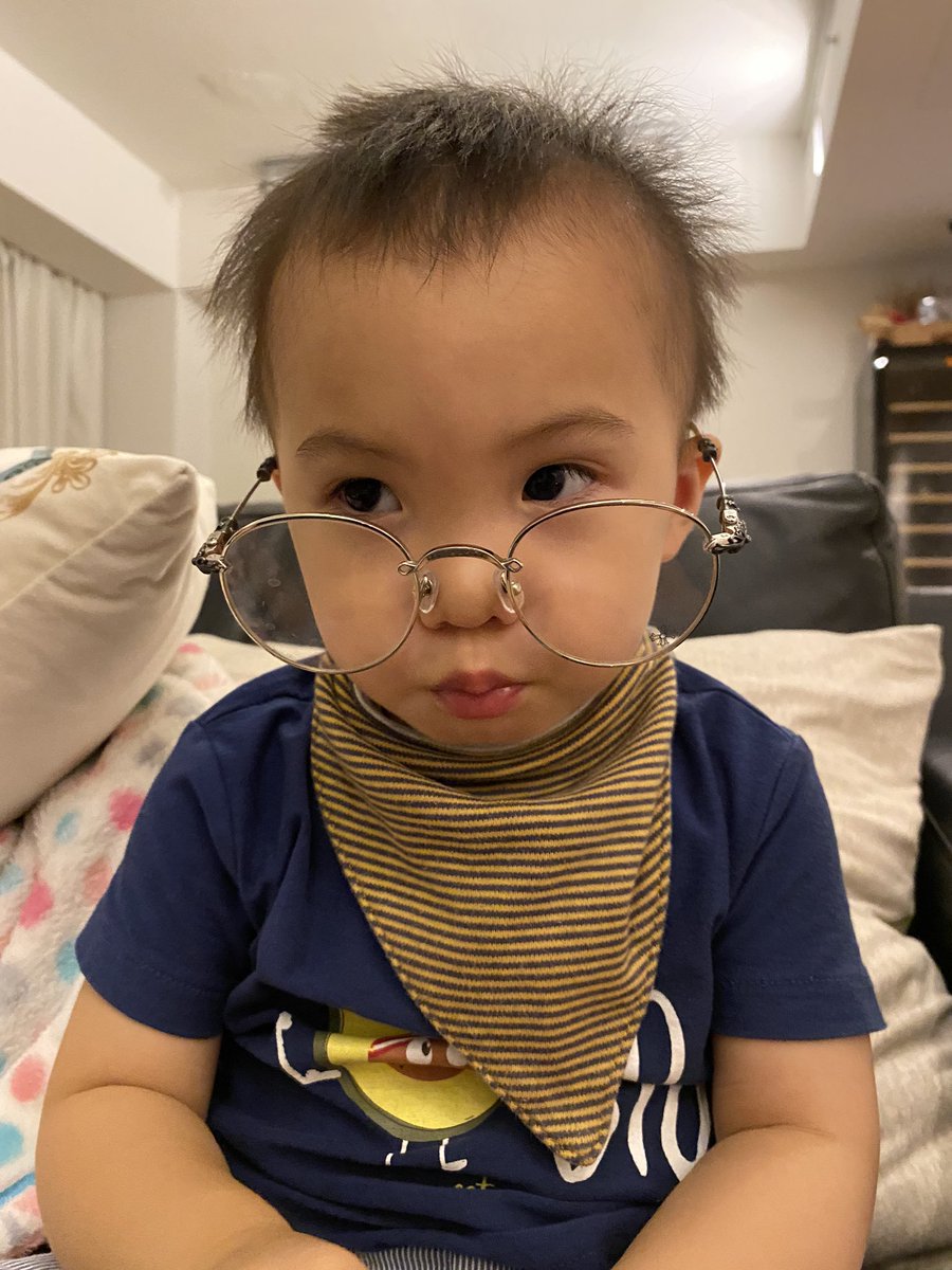 TheBank_Ros's tweet photo. #Innocent #Nerdy ☺️ https://t.co/944VIxJHvz