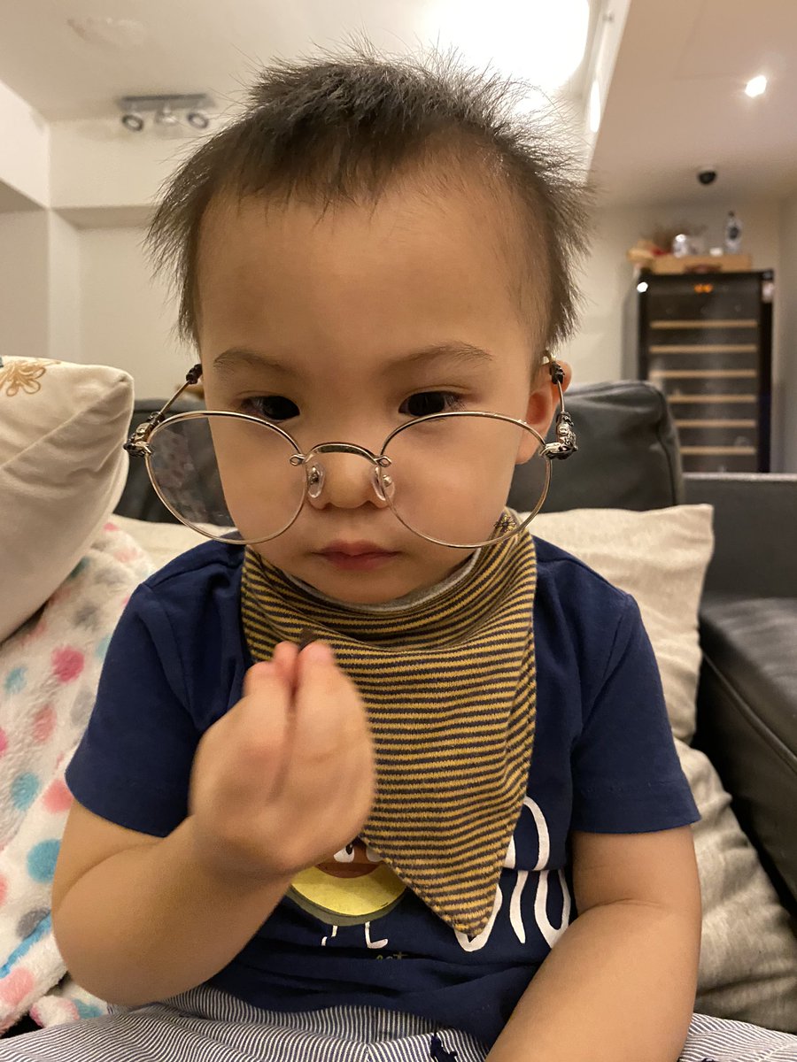 TheBank_Ros's tweet photo. #Innocent #Nerdy ☺️ https://t.co/944VIxJHvz
