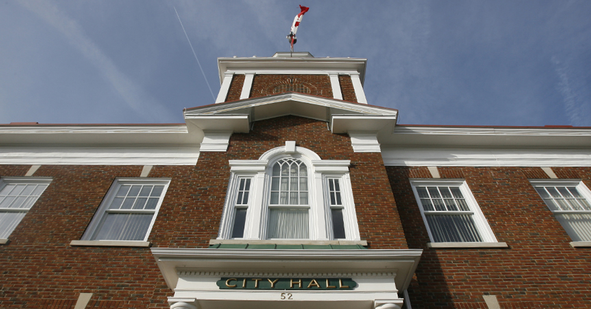 StrathCaradoc's tweet image. The Municipality of Strathroy-Caradoc is compiling local, provincial, and federal resources and supports to offer our local businesses at this time. Check out this video where @MoSC_EcDev walks you through information available on our website: youtu.be/NDFmqkJHQjc