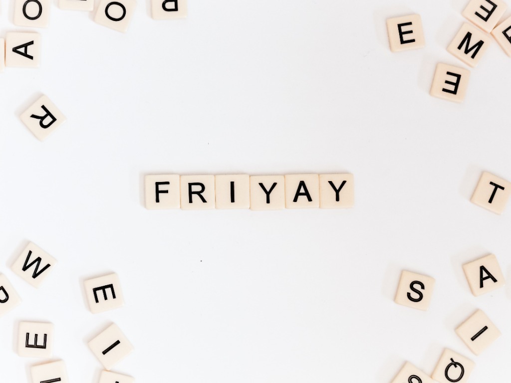 FirstEditionSP's tweet photo. Happy FRIYAY! https://t.co/sMwYDtejwv