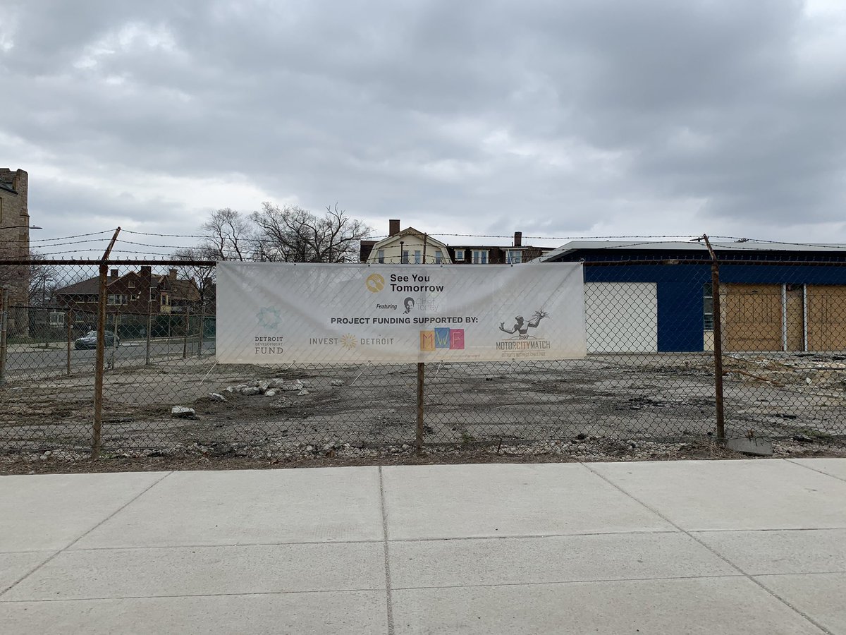 BacktoDetroit's tweet photo. New restaurant coming to Woodward. Beer hall progress on Washington. Corktown development plans. New coffee joint opens (soon) in Wayne State’s Mike Ilitch School of Business. https://t.co/8Zpuvm1MuP