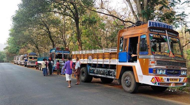 CNBCTV18Live's tweet photo. Headlines On India Business Hour | Nationwide #lockdown leaves lakhs of truckers stranded on national highways across the country. Transporters claim the instructions issued by the centre &amp; states for essential goods haven't percolated on the ground https://t.co/YOp0eYL7zV