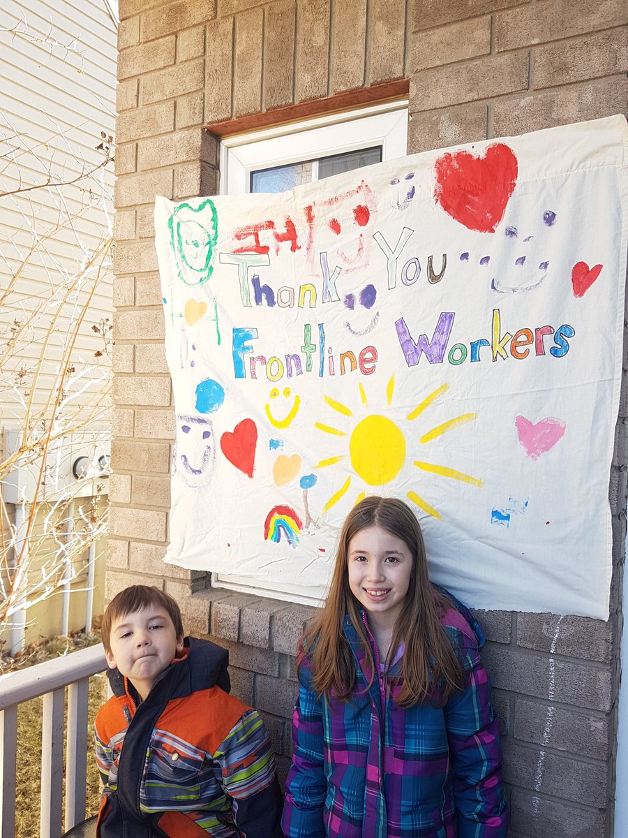 MeghanWubs's tweet photo. We are so grateful! 
#RCESSpiritDays @RochCarrierES @QCHOttawa https://t.co/vxlZ8bXqaB