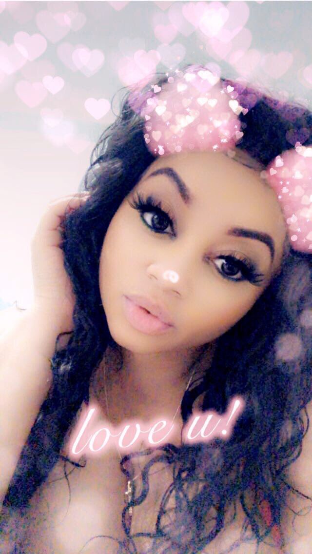 Ladyfe___'s tweet photo. Quarantine 😷❤️♏️ https://t.co/TGMNd72I6V