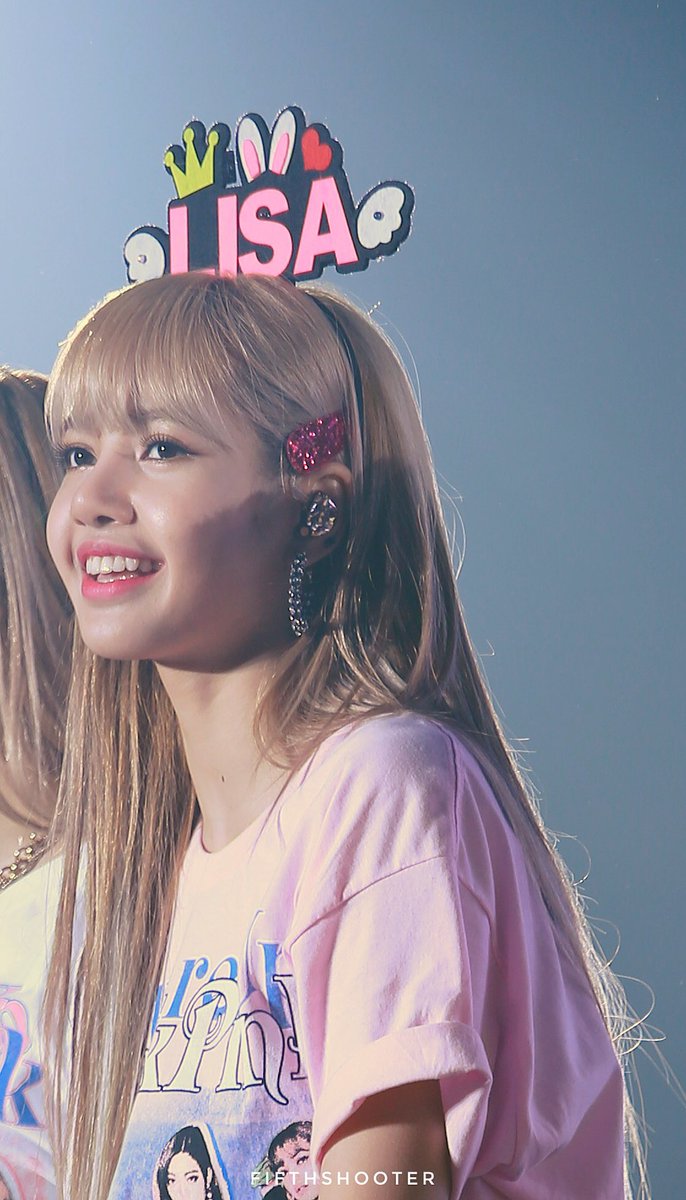 HBD my baby🎉
#LalisaManobanDay
#327WishesForLalisa
#우리의_별_리사_생일축하해 
#ProdigyLalisaDay