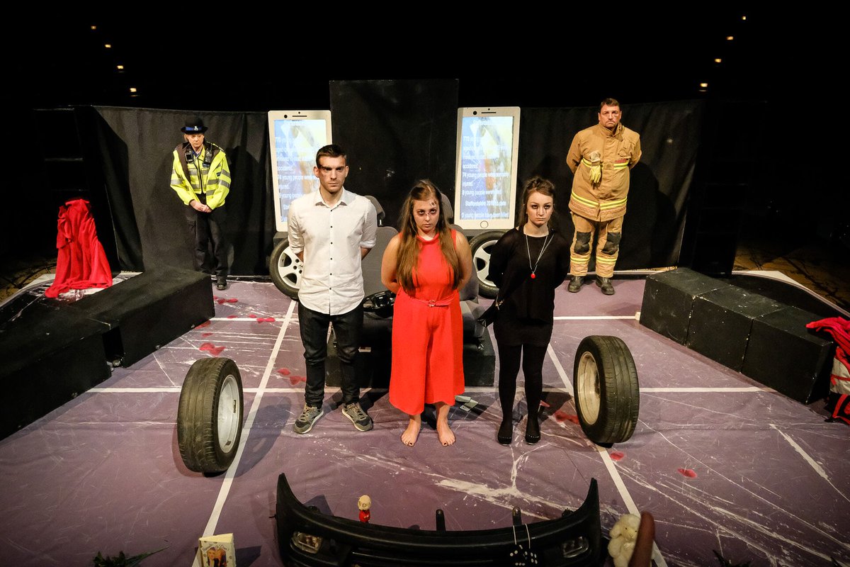 NVBorderlines's tweet photo. Its #WorldTheatreDay here is a selection of our touring shows! All of which have been put together with amazing partners! More on them later! #lovehurts #Resist #IHaveStrings #MessageNotDelivered @NewVicTheatre https://t.co/nlbvh4lluY