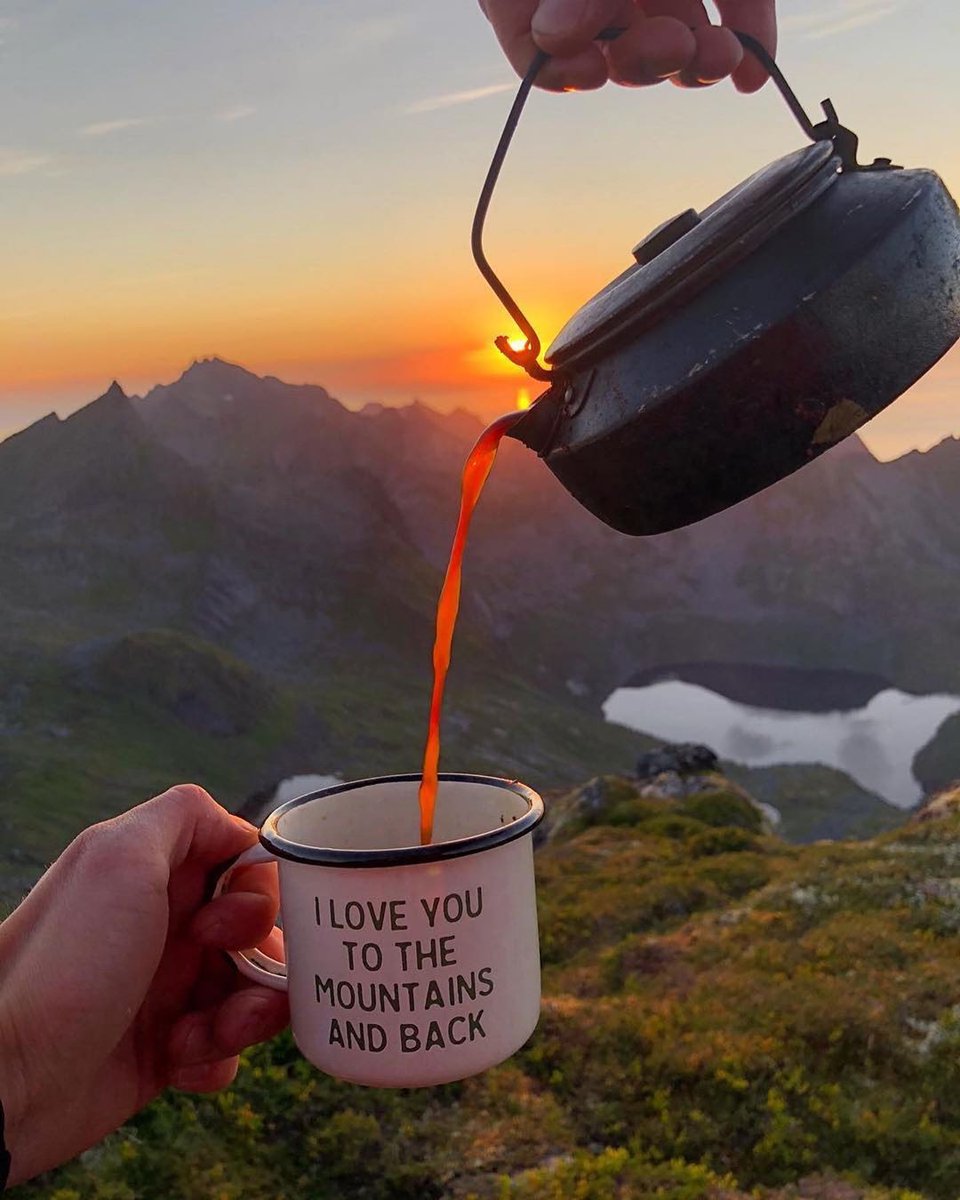 ⠀
Mountain coffee in Tromsø, Norway 🌅☕️ ⠀

Tag a coffee lover! ⠀

Photo by @fjellfalck #welivetoexplore #landscapephotography #landscape_lovers #landscape_captures #destinationearth #mytravelgram #skypainters #wonderful_places #earthescope #aroundtheworldpix #theoutbound