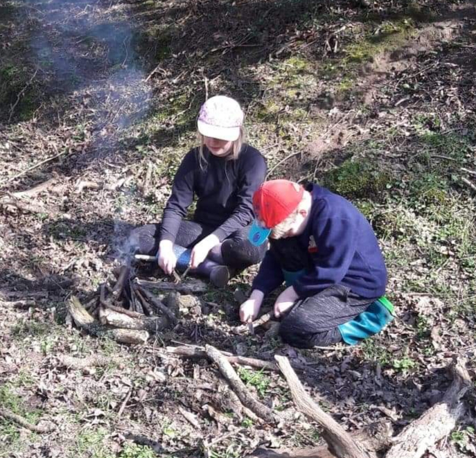 FHSDTEngineeri1's tweet photo. Bethan's been whittling away &amp; making camp fires... some competition for Bear Grylls! https://t.co/CtlvElDEzF