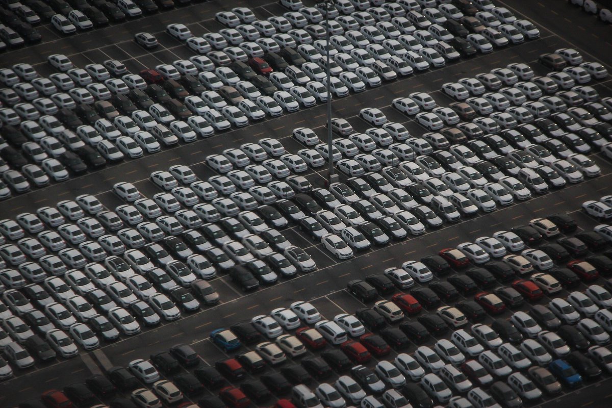 negociacar's tweet photo. En este #EstadoDeAlarma por el #COVID19 😷es muy posible que tengas que tener tu #Coche 🚗parado un tiempo. El estado de la batería 🔋, los neumáticos y los líquidos son elementos que hay que tener en cuenta para evitar sorpresas en el futuro.
Noticia ➡️ https://t.co/thteJzAs82 https://t.co/XjLo9naQHV
