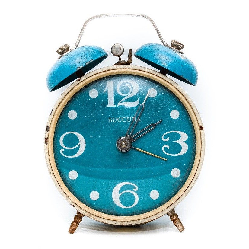 SpringTide_News's tweet photo. #daylightsavingstime begins in the #UK at 1am on Sunday 29th March meaning we lose an hour, but why does this happen? https://t.co/V4uU088pYO

#springforward #timechange #clocksforward #daylightsavings https://t.co/TL7OSiJGtg