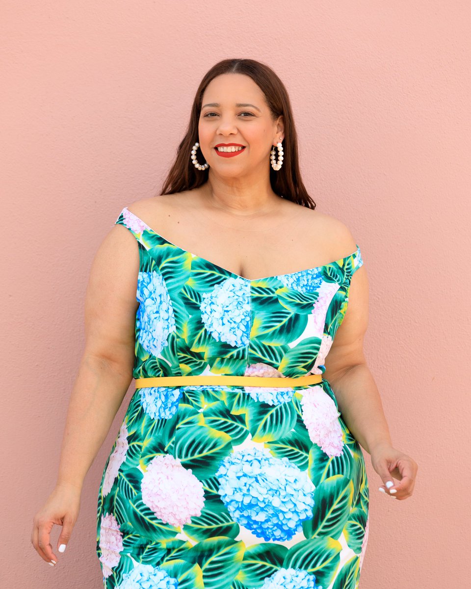 NorysDesign's tweet photo. We love our clients! Check out Tampa Fashion Blogger @estrellafashionreport wearing a dress from our boutique 💛💗💚💙 Gorgeous!! Photo credit 📸 @rominaraggiophotography #weloveourclients #norysdesignboutique #shopping #hydrangeas #tampablogger #tampaboutique #floridablogger https://t.co/RydhMZyOVc