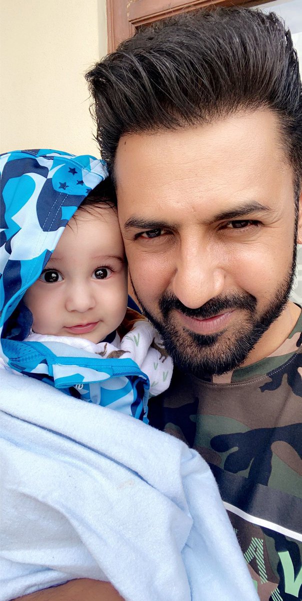 GippyGrewal's tweet photo. Stay Home 🏡 
😘😘😘 https://t.co/aqgnSKNaHY