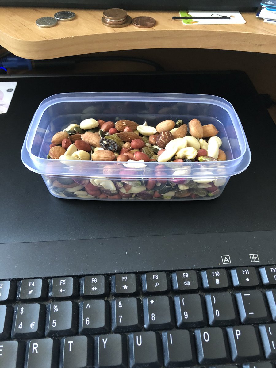Massie68's tweet photo. Can you overdose on mixed nuts? Mid morning meal 😃 #paniceating https://t.co/gyHOpeTTp9