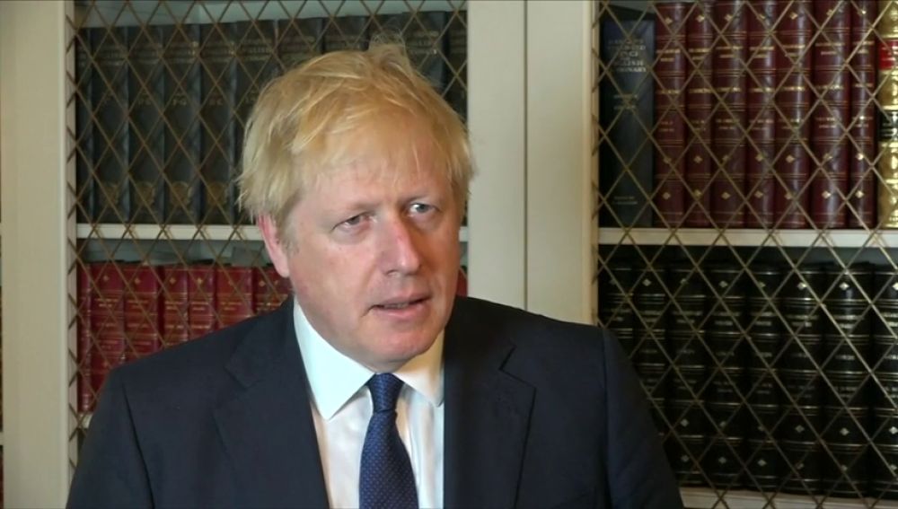 A3Noticias's tweet photo. 🔴 #ÚLTIMAHORA | El primer ministro británico, Boris Johnson, positivo en #coronavirus https://t.co/VdXzckljmm https://t.co/3dTifLmQK5