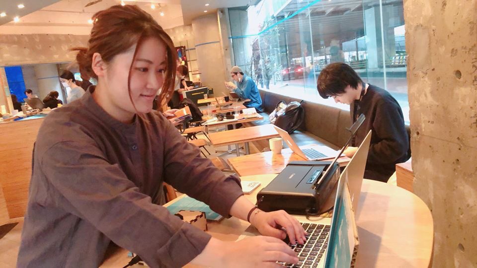 misakitanaka's tweet photo. 企画者が一番テンションあがっちゃってニヤニヤが止まらないくらいの展示が好きです。

社会課題と連動した書体「Social Type」の展示がついに終わりましたー🙏

みなさん可愛がってくれてありがとうございました🌏💕

#socialtype
#typography 
#ClimateChange 
#font https://t.co/2UbVnx0rSG